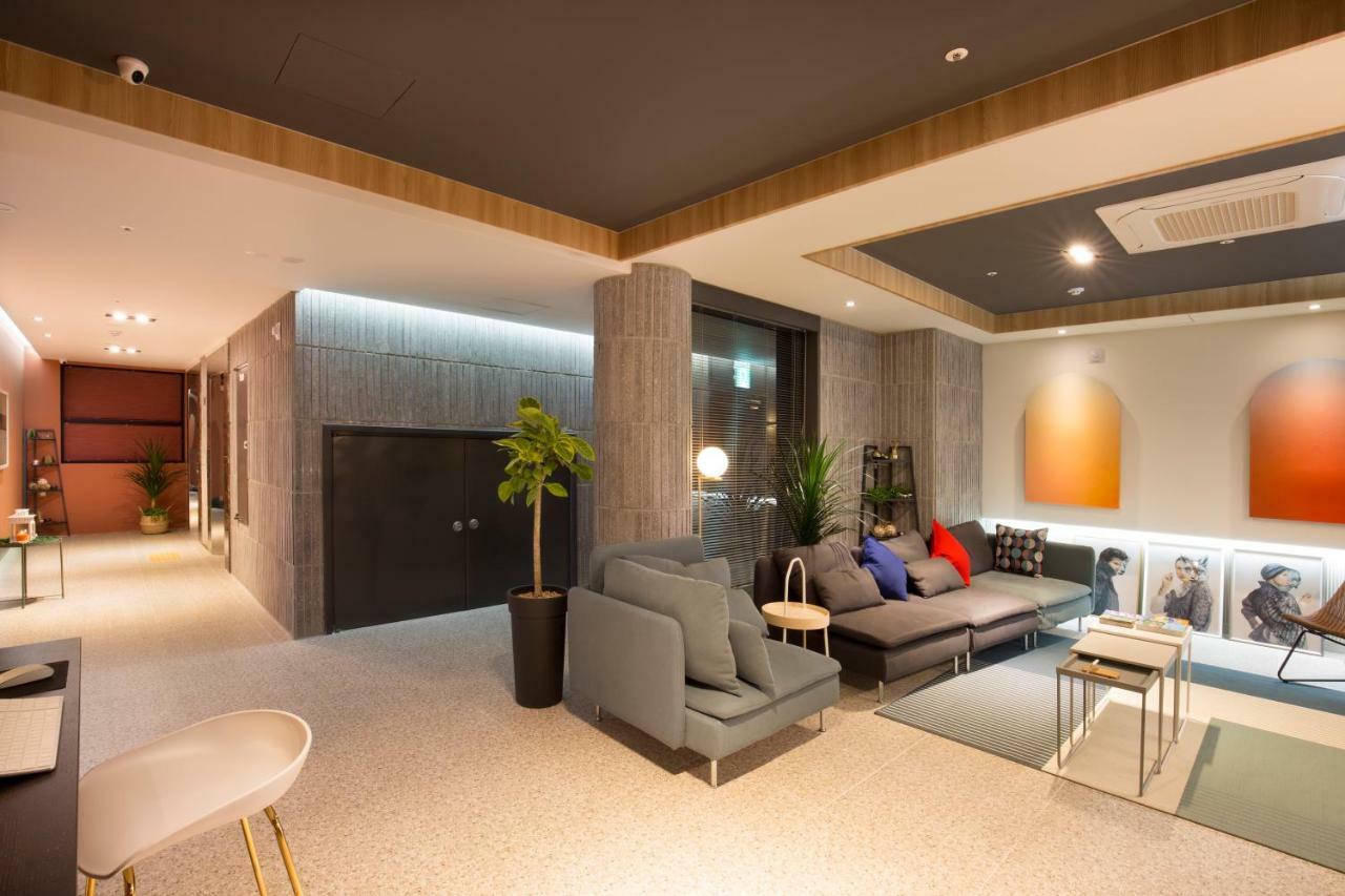 Brown Dot Hotel Jinju Buitenkant foto